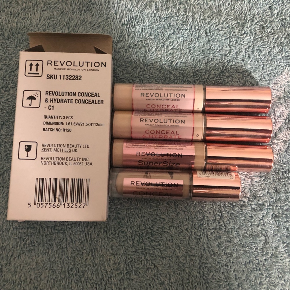 Makeup Revolution Conceal & Define Concealer and Conceal & Hydrate Concealer